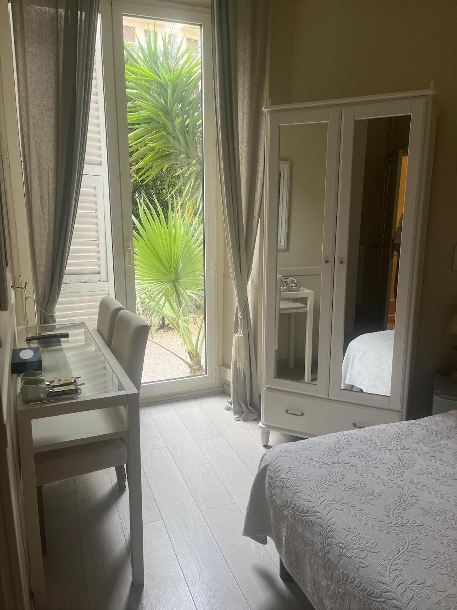 Nice Garden Hotel Ngoại thất bức ảnh